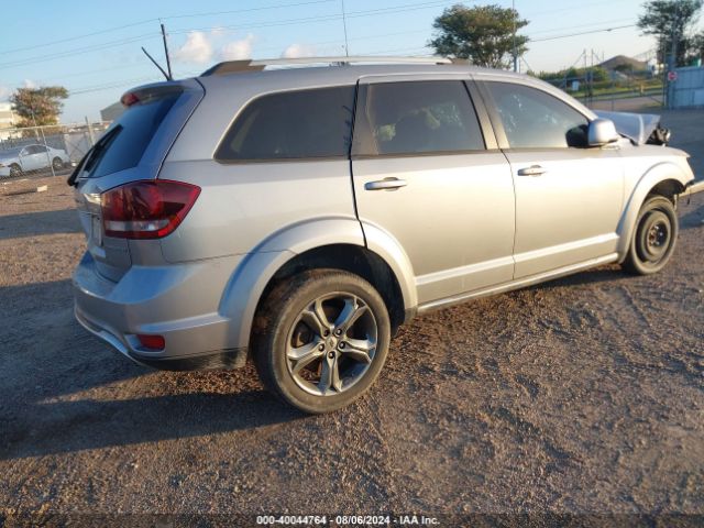 Photo 3 VIN: 3C4PDCGB6JT145429 - DODGE JOURNEY 