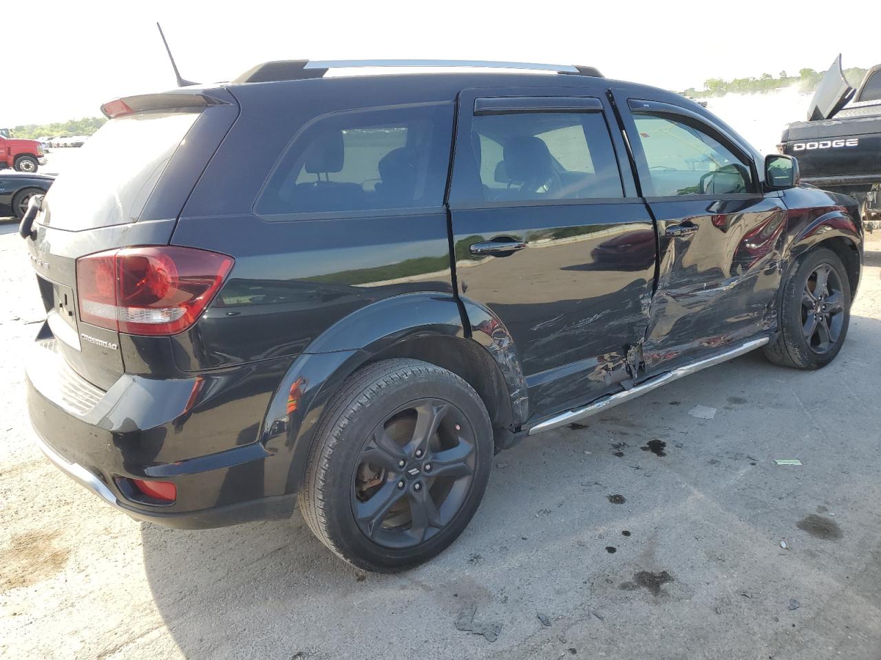 Photo 2 VIN: 3C4PDCGG6KT750757 - DODGE JOURNEY 