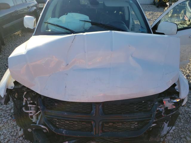 Photo 6 VIN: 3C4PDCGG9KT693874 - DODGE JOURNEY CR 