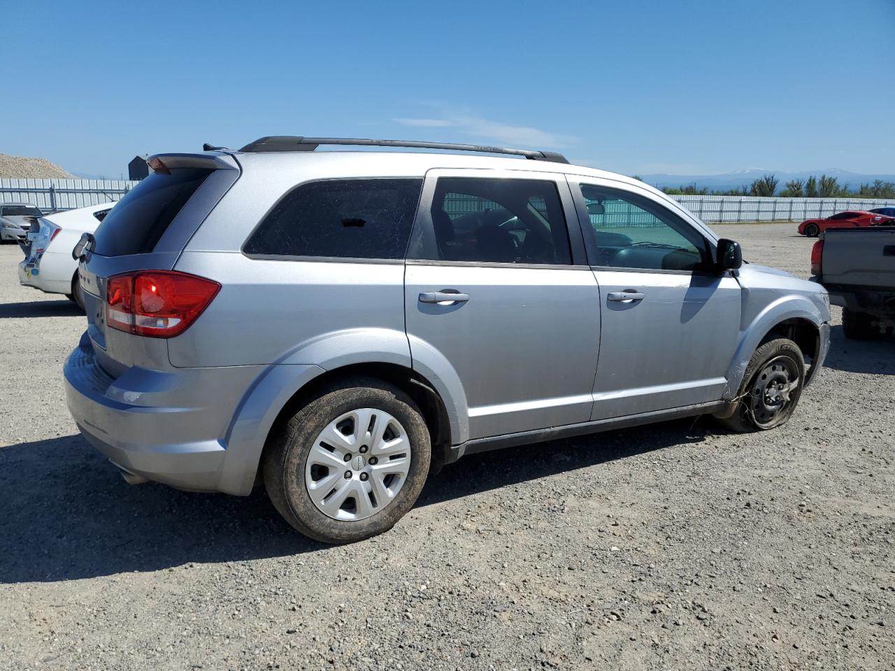 Photo 2 VIN: 3C4PDDAG9JT330309 - DODGE JOURNEY 