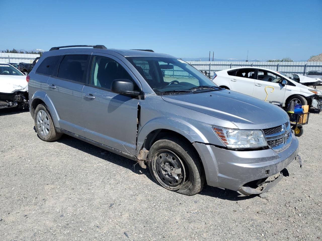 Photo 3 VIN: 3C4PDDAG9JT330309 - DODGE JOURNEY 