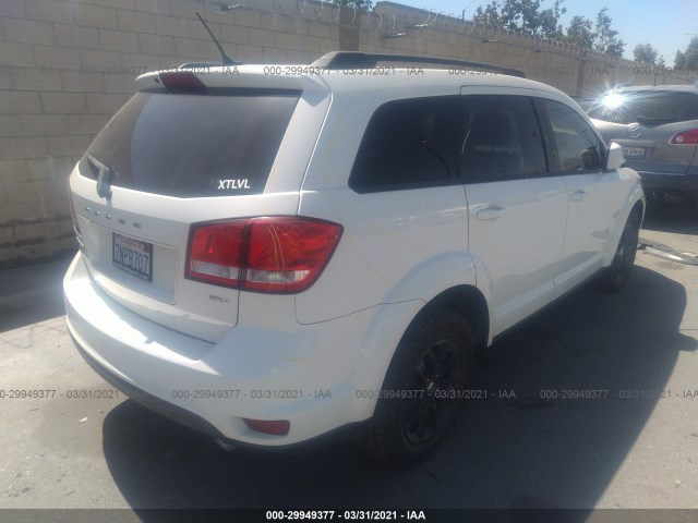 Photo 3 VIN: 3C4PDDBG0DT614768 - DODGE JOURNEY 