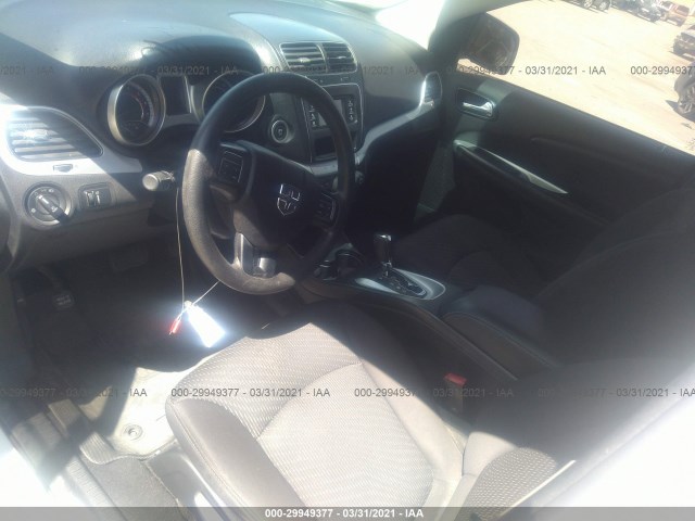 Photo 4 VIN: 3C4PDDBG0DT614768 - DODGE JOURNEY 