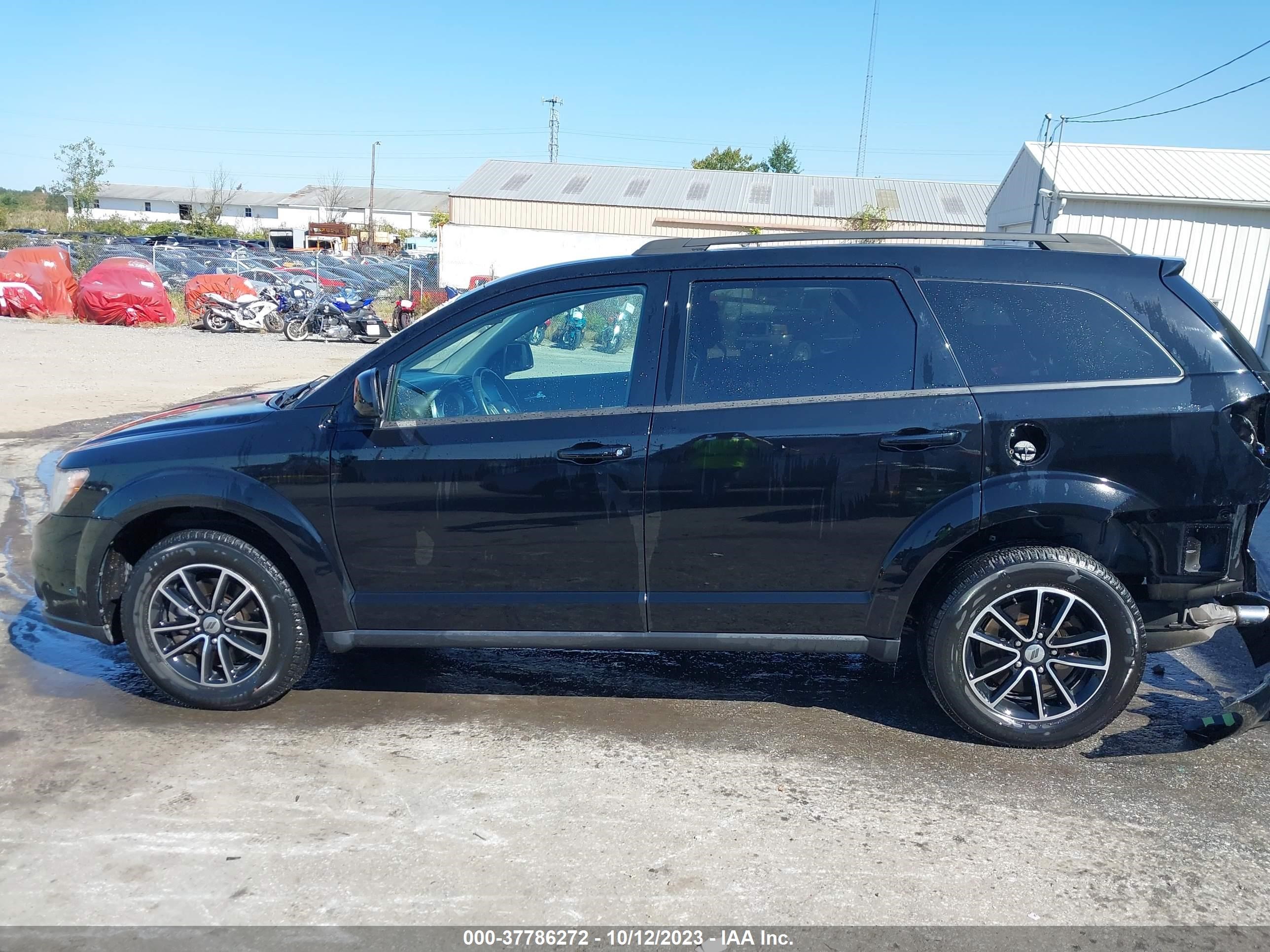 Photo 14 VIN: 3C4PDDBG1KT732499 - DODGE JOURNEY 