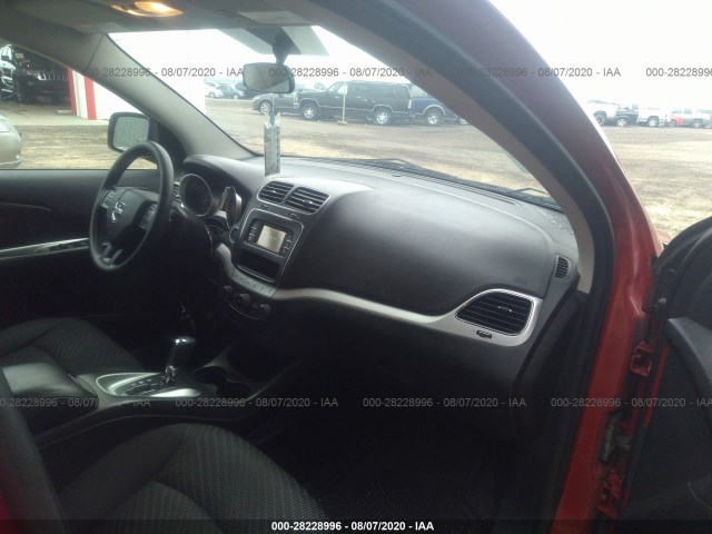 Photo 4 VIN: 3C4PDDBG2DT547980 - DODGE JOURNEY 