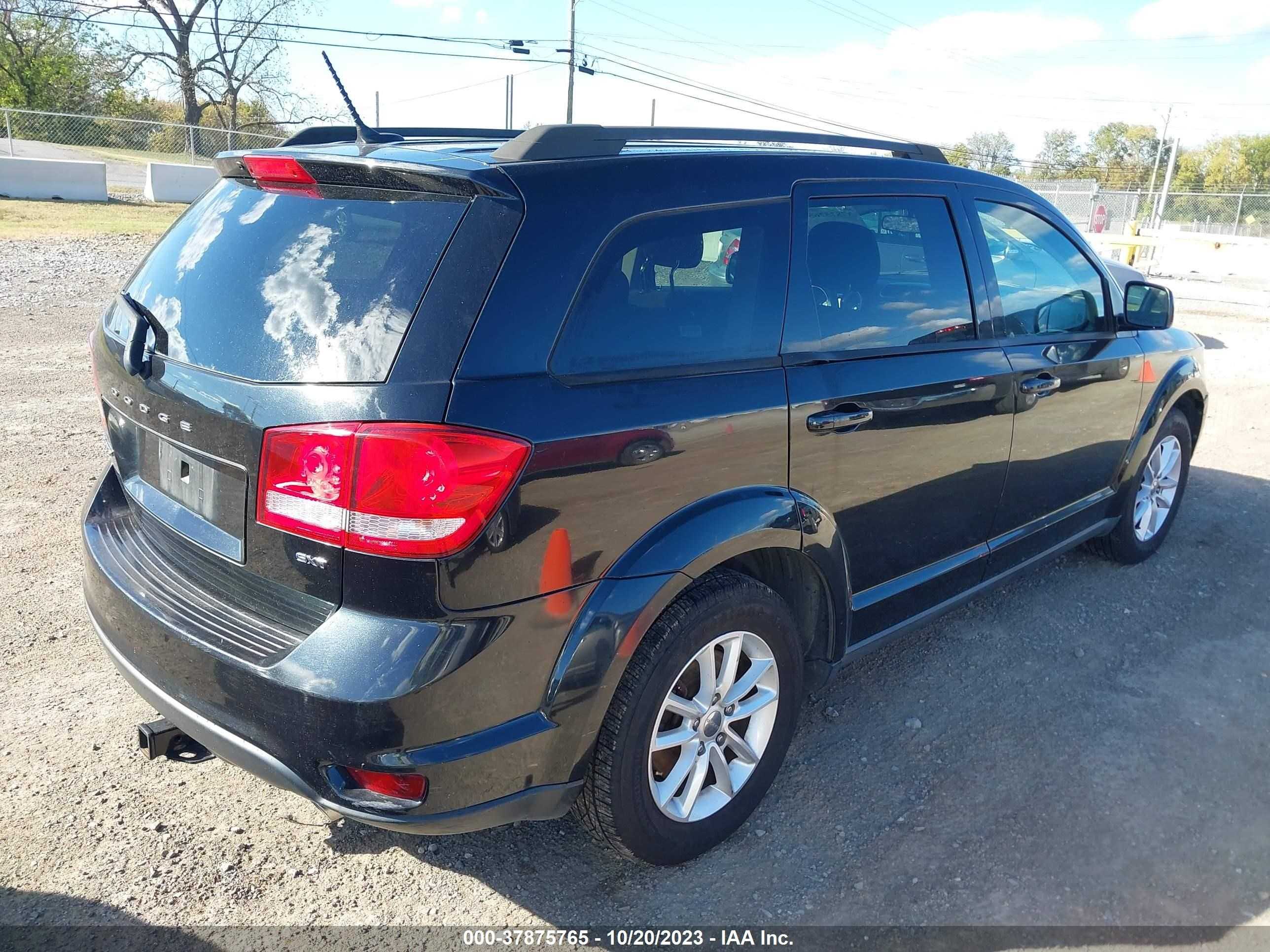 Photo 3 VIN: 3C4PDDBG2DT571230 - DODGE JOURNEY 