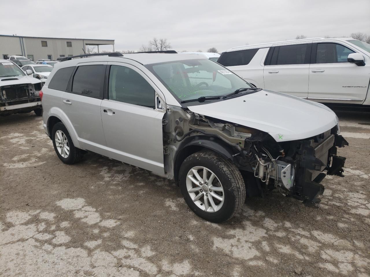 Photo 3 VIN: 3C4PDDBG3ET271701 - DODGE JOURNEY 