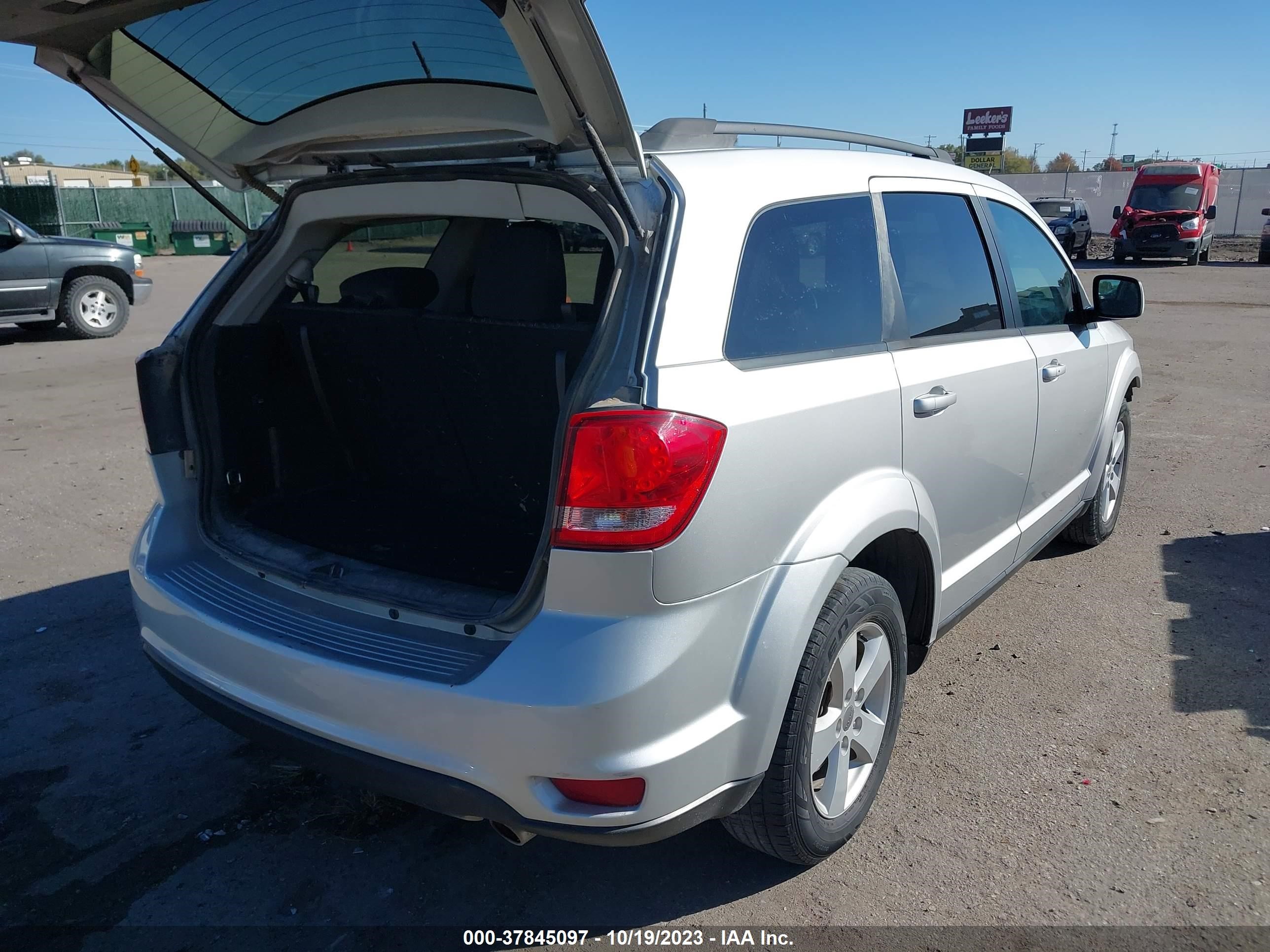 Photo 3 VIN: 3C4PDDBG4CT293266 - DODGE JOURNEY 