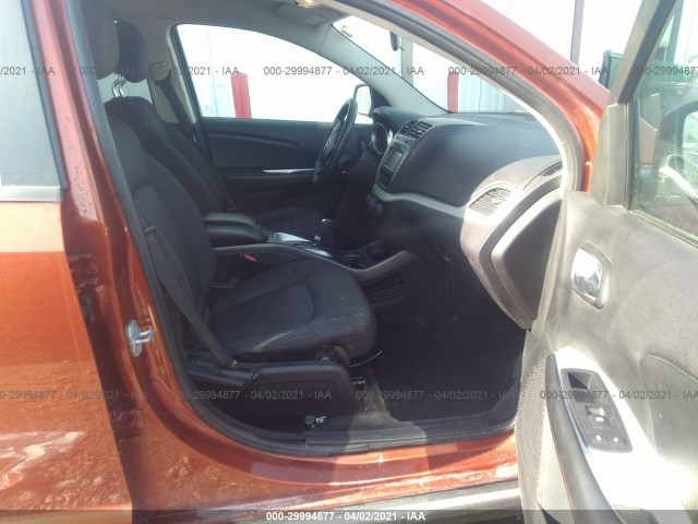 Photo 4 VIN: 3C4PDDBG4DT507478 - DODGE JOURNEY 