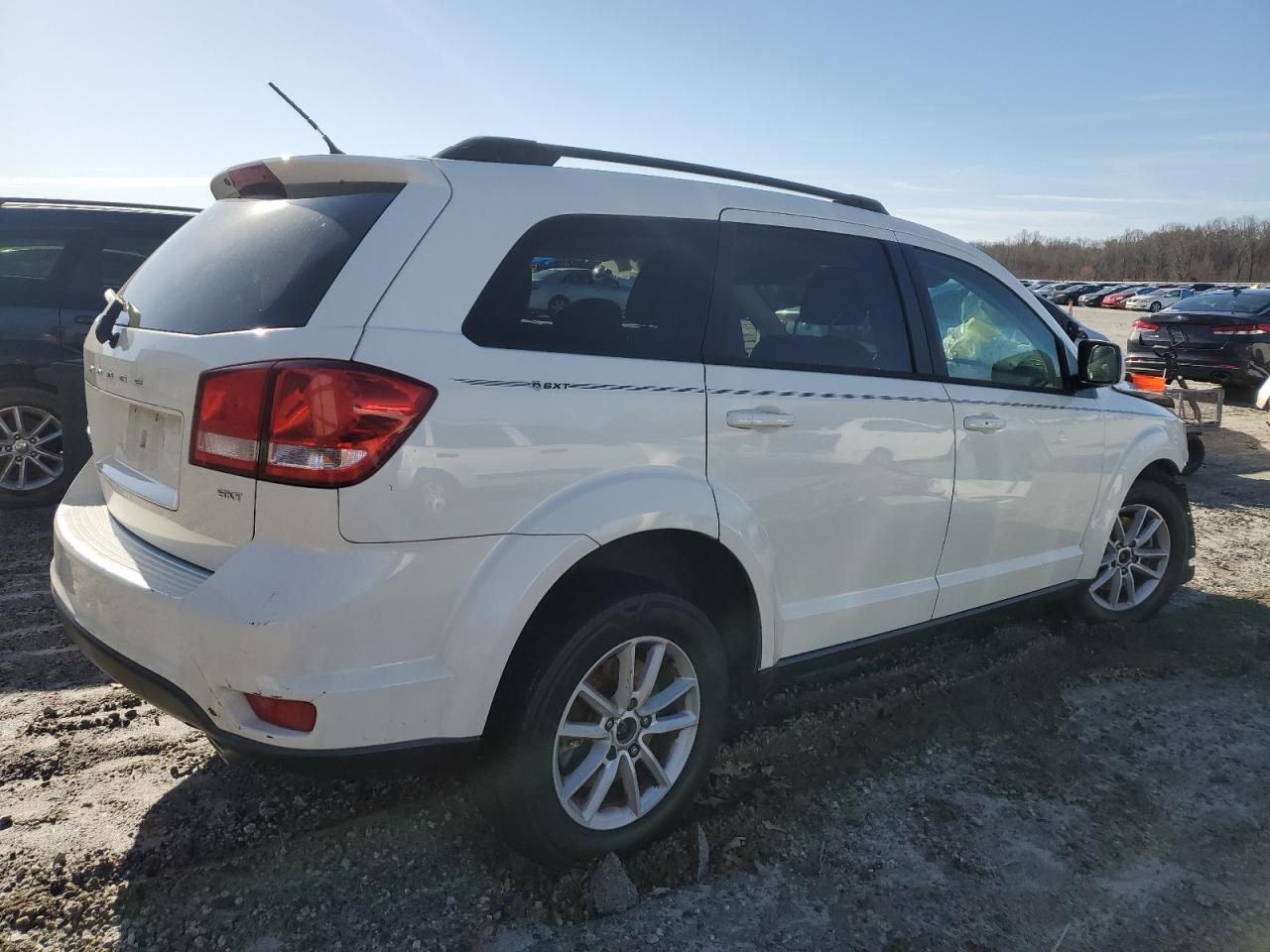 Photo 2 VIN: 3C4PDDBG4DT549262 - DODGE JOURNEY 