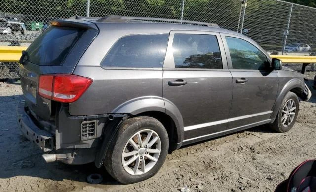 Photo 2 VIN: 3C4PDDBG4FT532965 - DODGE JOURNEY SX 