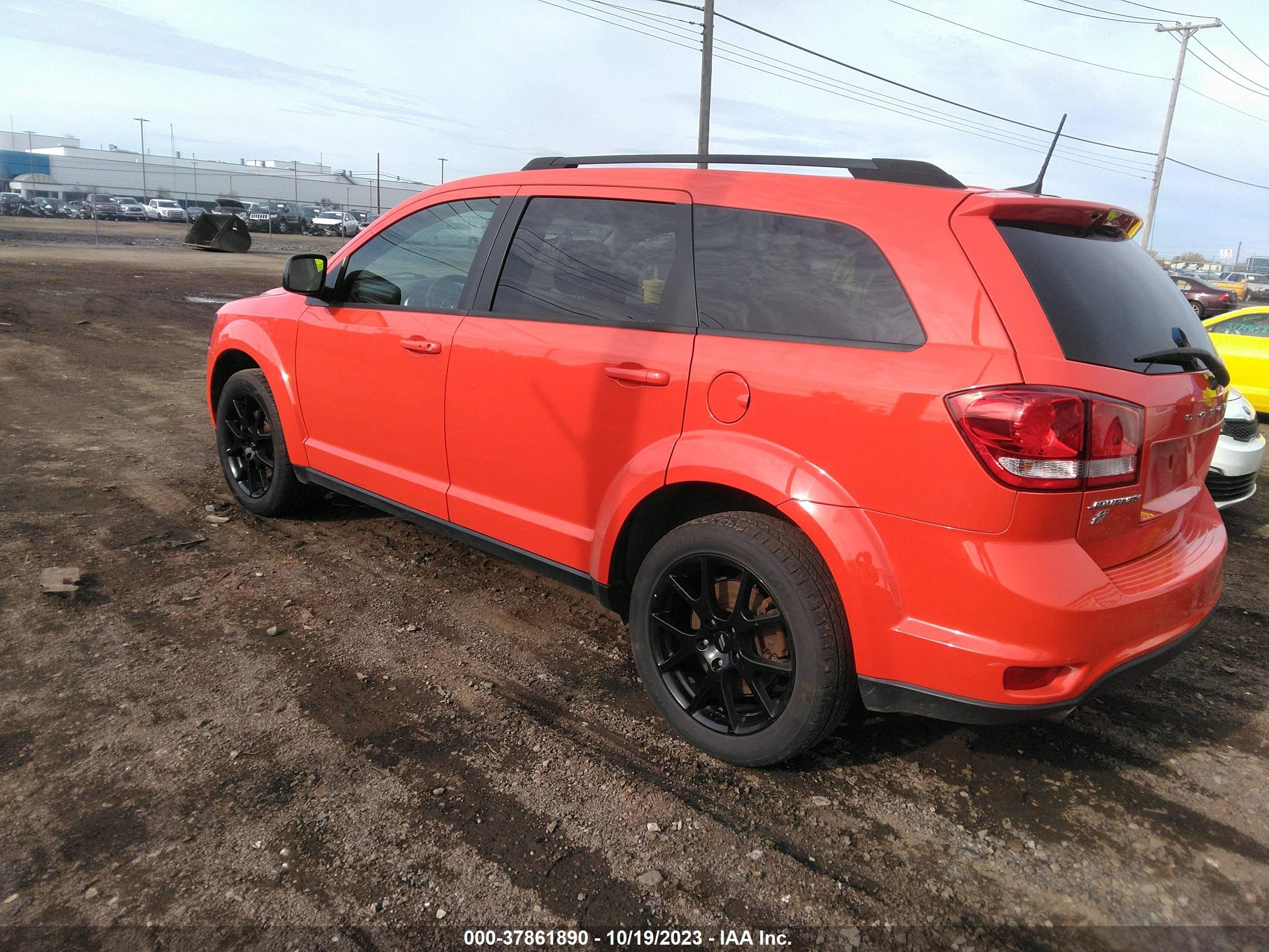 Photo 2 VIN: 3C4PDDBG5KT811089 - DODGE JOURNEY 