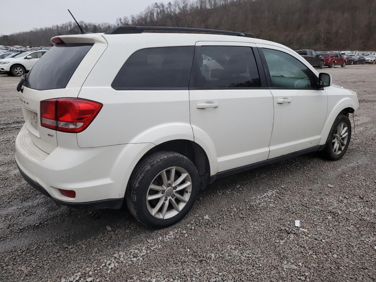 Photo 2 VIN: 3C4PDDBG6FT755444 - DODGE JOURNEY 