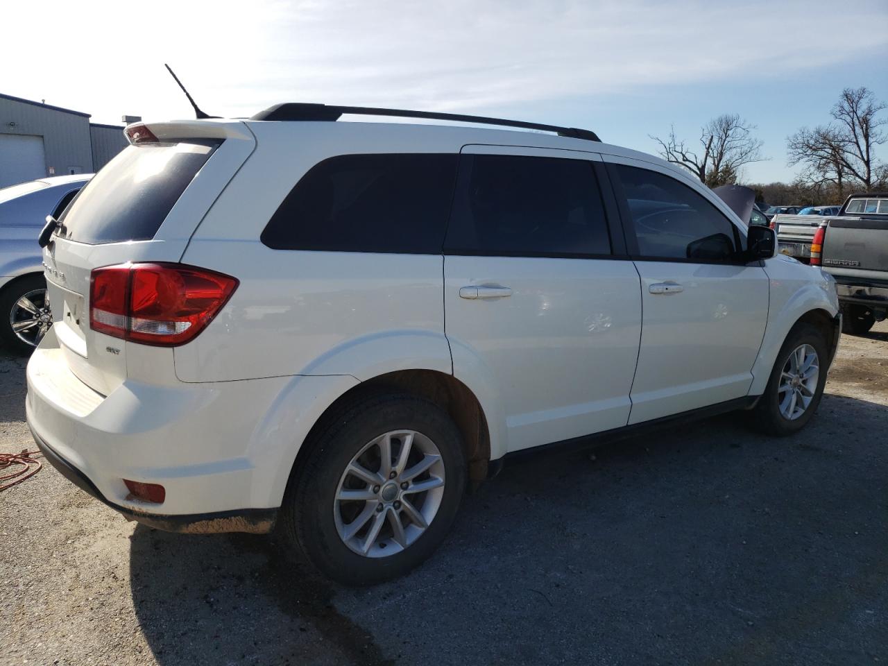 Photo 2 VIN: 3C4PDDBG7ET118058 - DODGE JOURNEY 