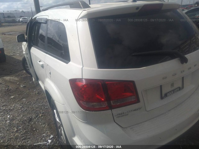 Photo 2 VIN: 3C4PDDBG7GT135798 - DODGE JOURNEY 