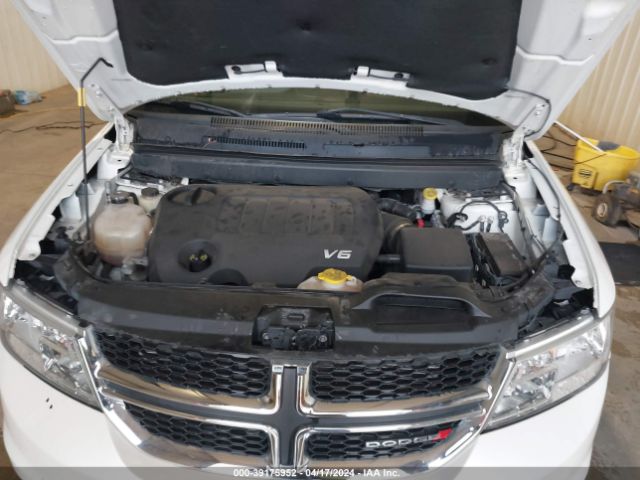 Photo 9 VIN: 3C4PDDBG7JT512850 - DODGE JOURNEY 