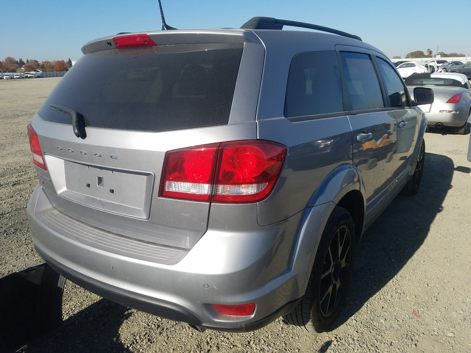 Photo 3 VIN: 3C4PDDBG9KT752239 - DODGE JOURNEY 