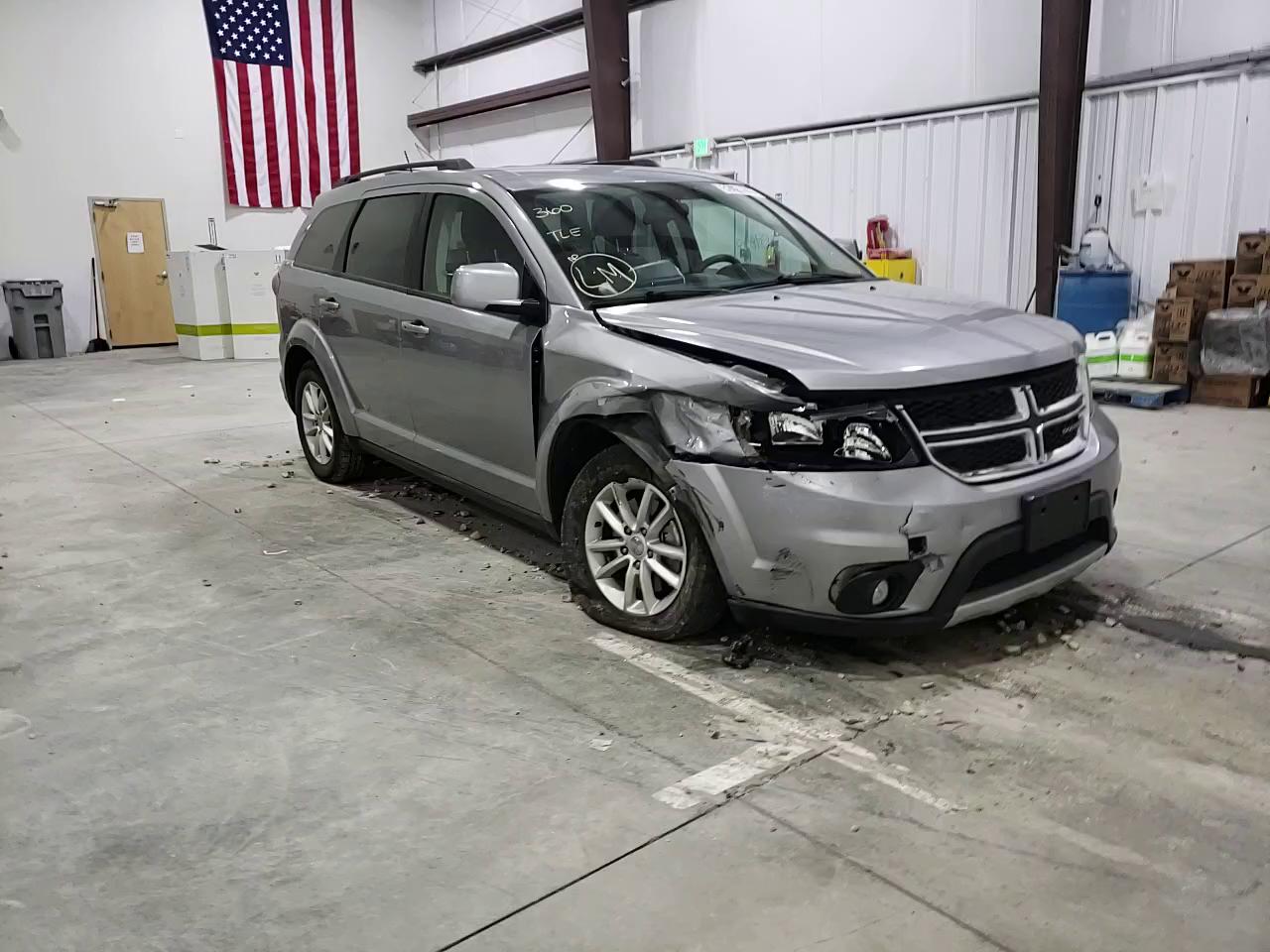 Photo 10 VIN: 3C4PDDBGXHT575435 - DODGE JOURNEY SX 