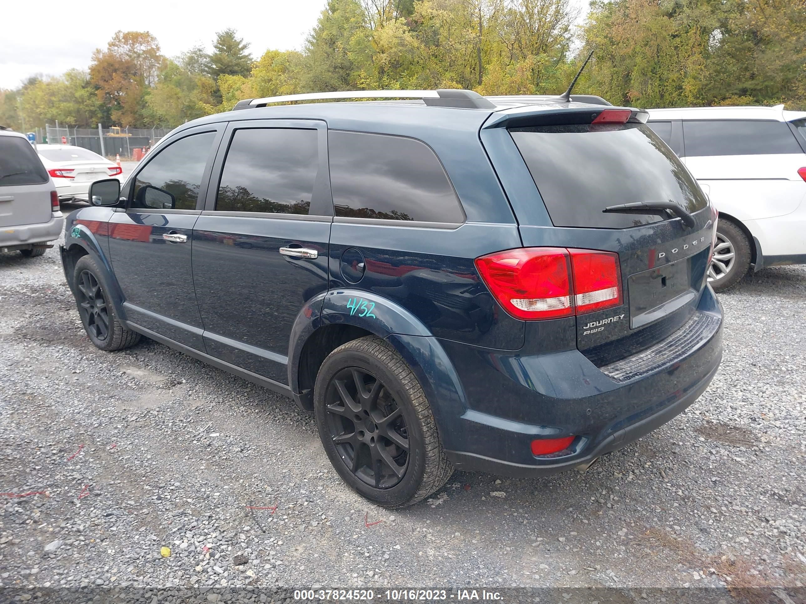 Photo 2 VIN: 3C4PDDDG0DT685465 - DODGE JOURNEY 