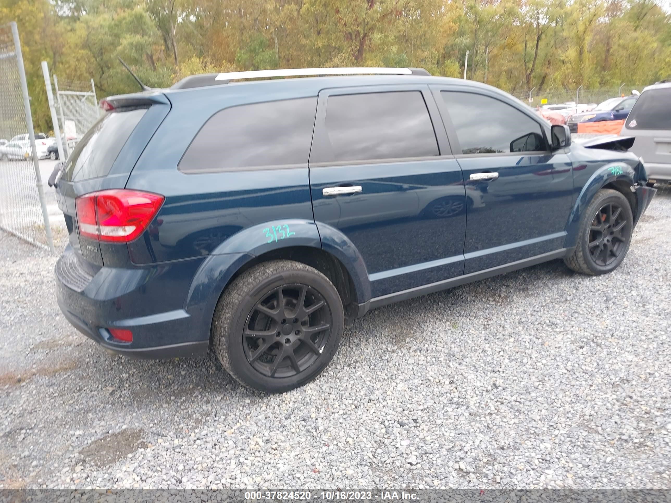 Photo 3 VIN: 3C4PDDDG0DT685465 - DODGE JOURNEY 