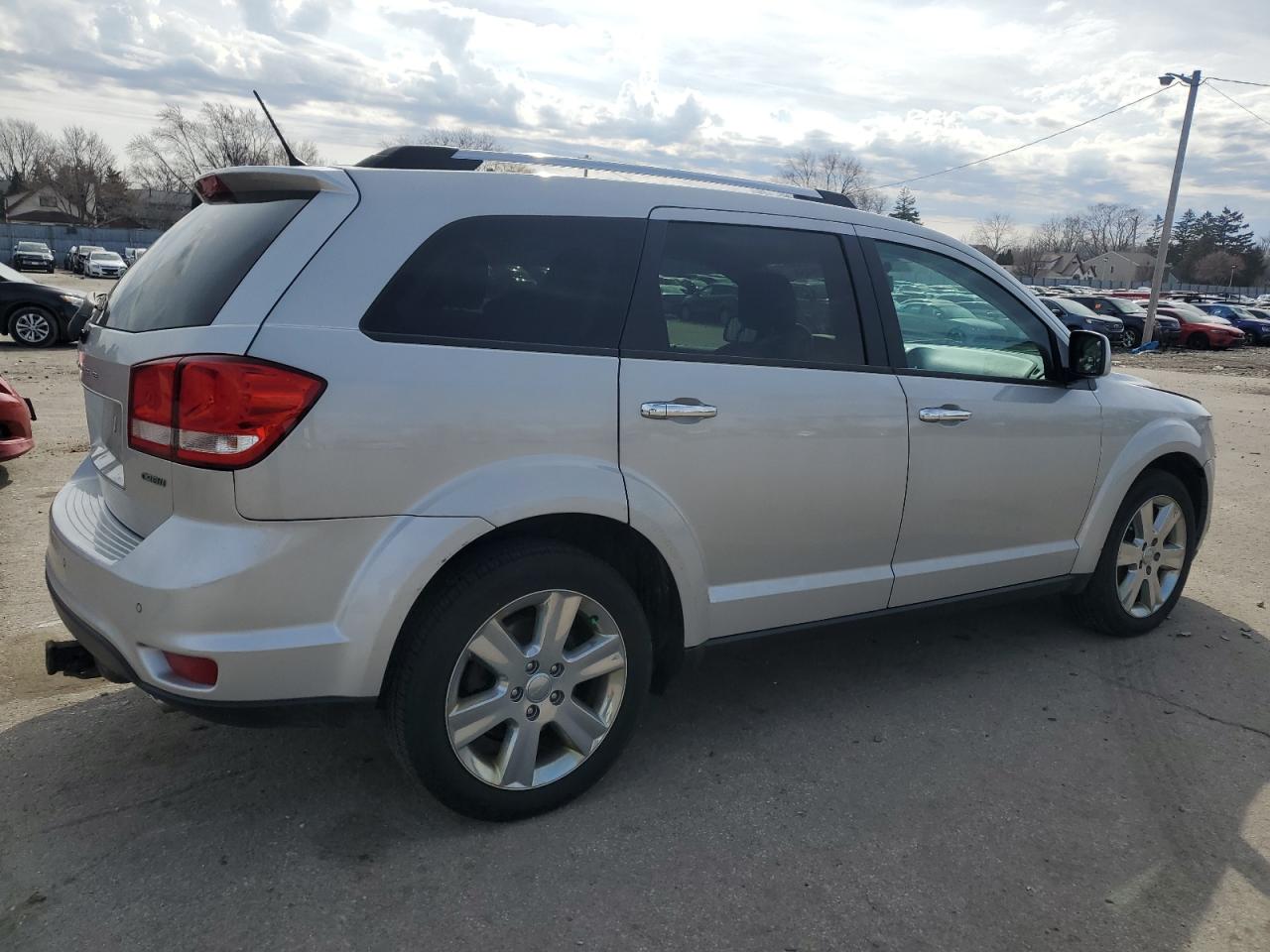 Photo 2 VIN: 3C4PDDDG3DT665775 - DODGE JOURNEY 