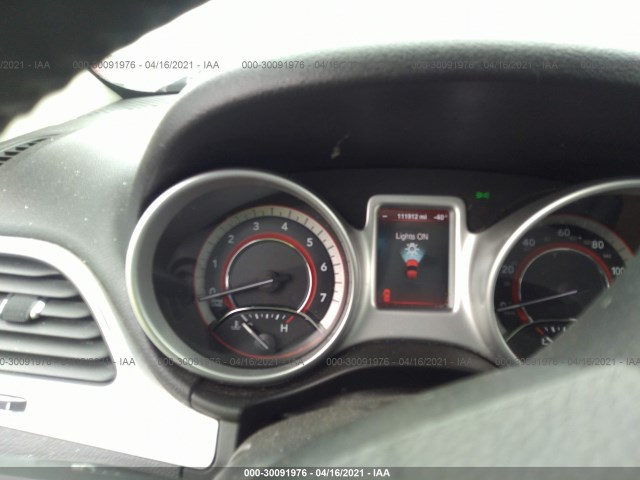 Photo 6 VIN: 3C4PDDDG3ET133511 - DODGE JOURNEY 