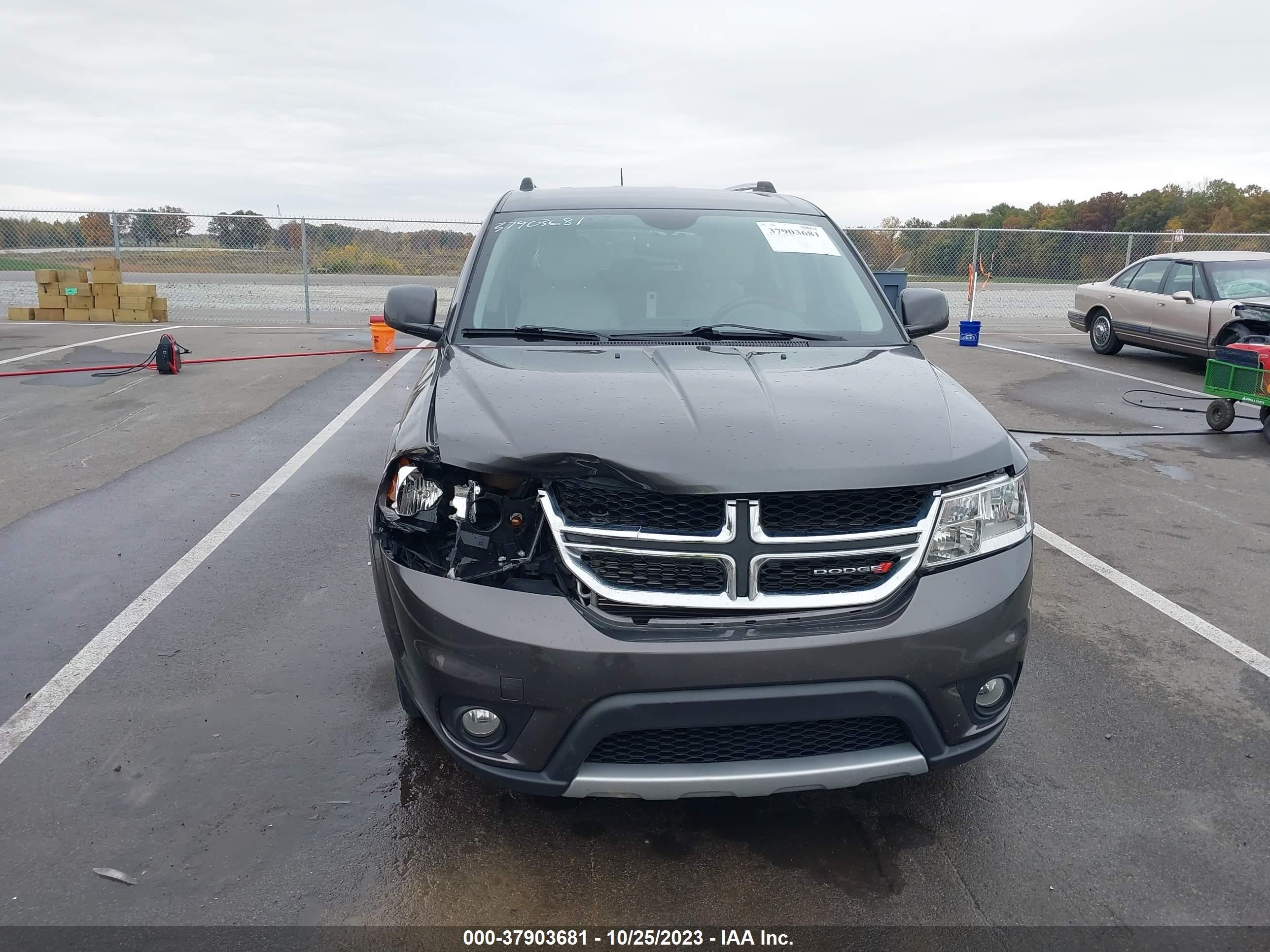 Photo 12 VIN: 3C4PDDDG8ET174622 - DODGE JOURNEY 