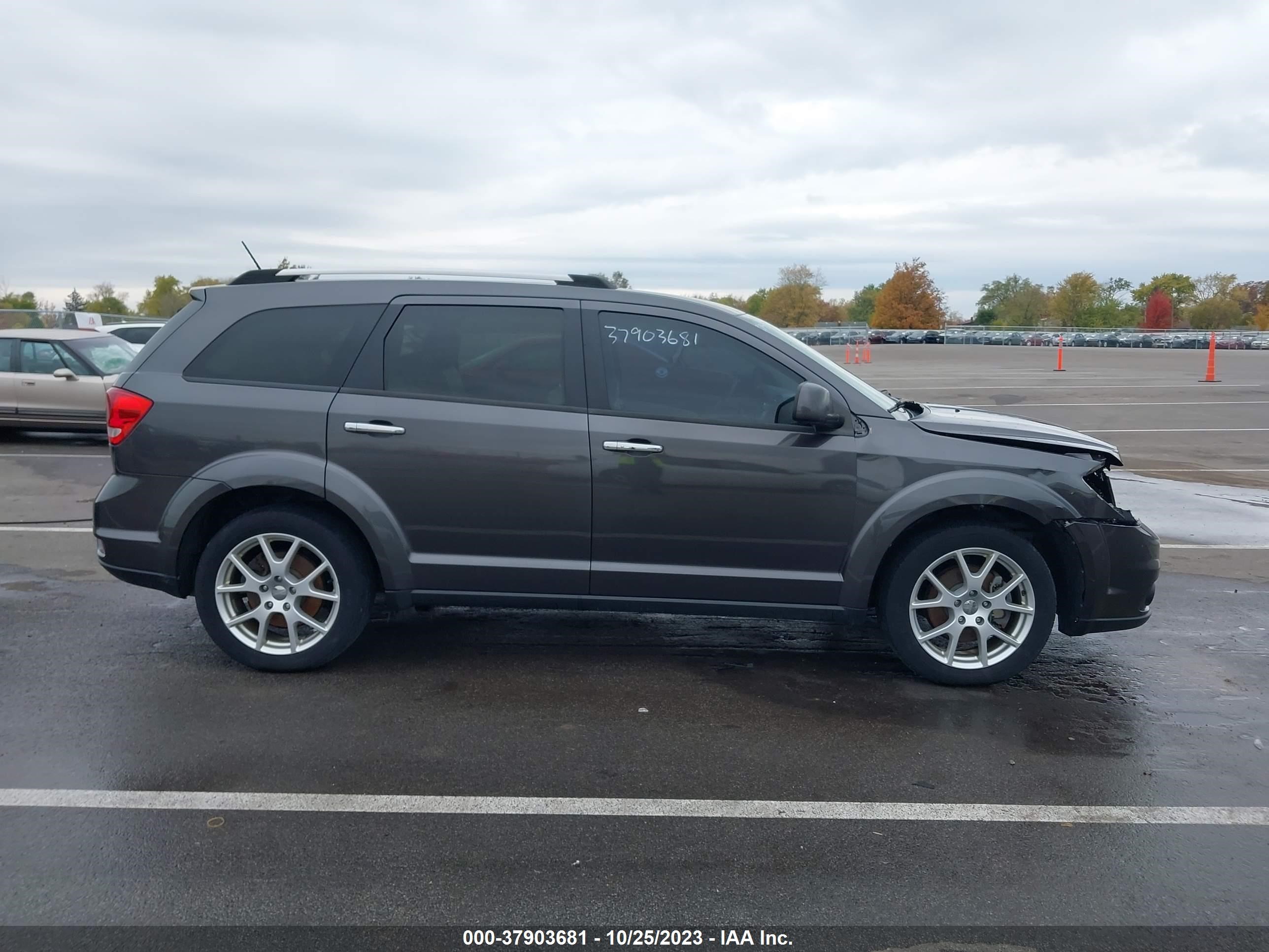 Photo 13 VIN: 3C4PDDDG8ET174622 - DODGE JOURNEY 