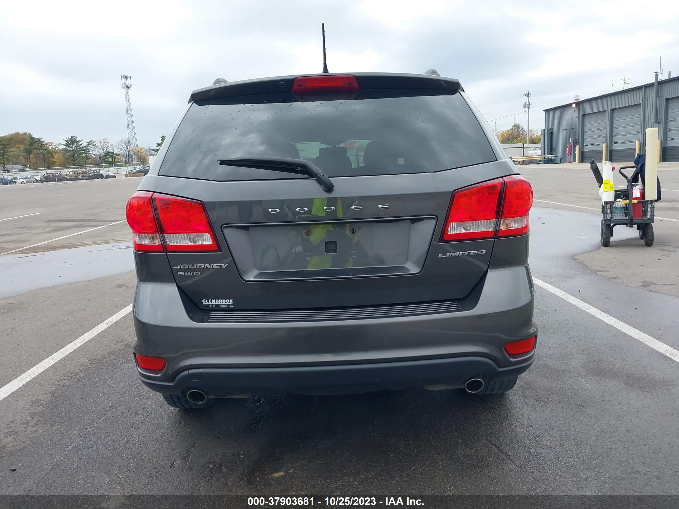 Photo 16 VIN: 3C4PDDDG8ET174622 - DODGE JOURNEY 