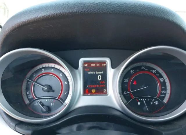 Photo 6 VIN: 3C4PDDEG1HT615557 - DODGE JOURNEY 