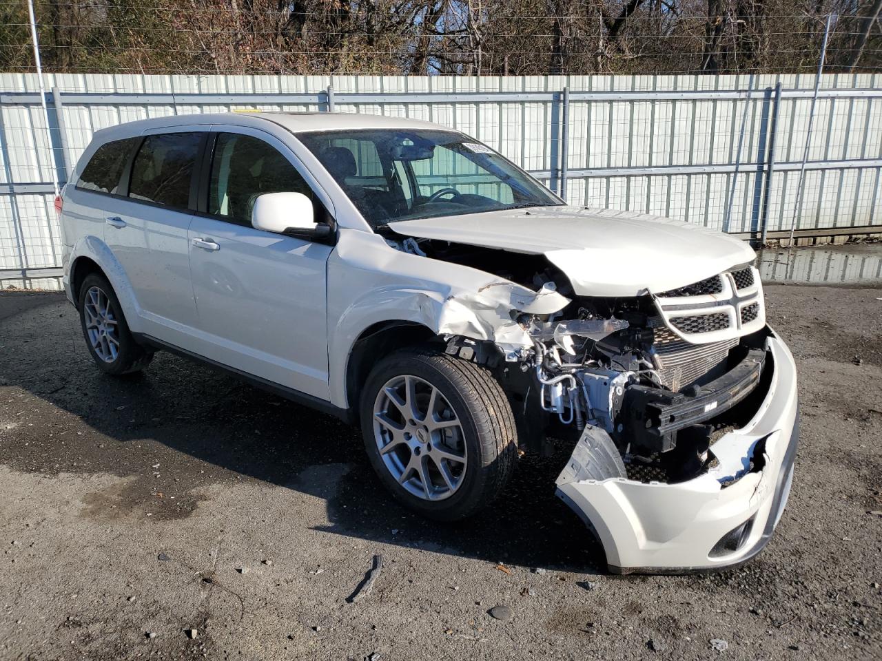 Photo 3 VIN: 3C4PDDEG5KT732467 - DODGE JOURNEY 