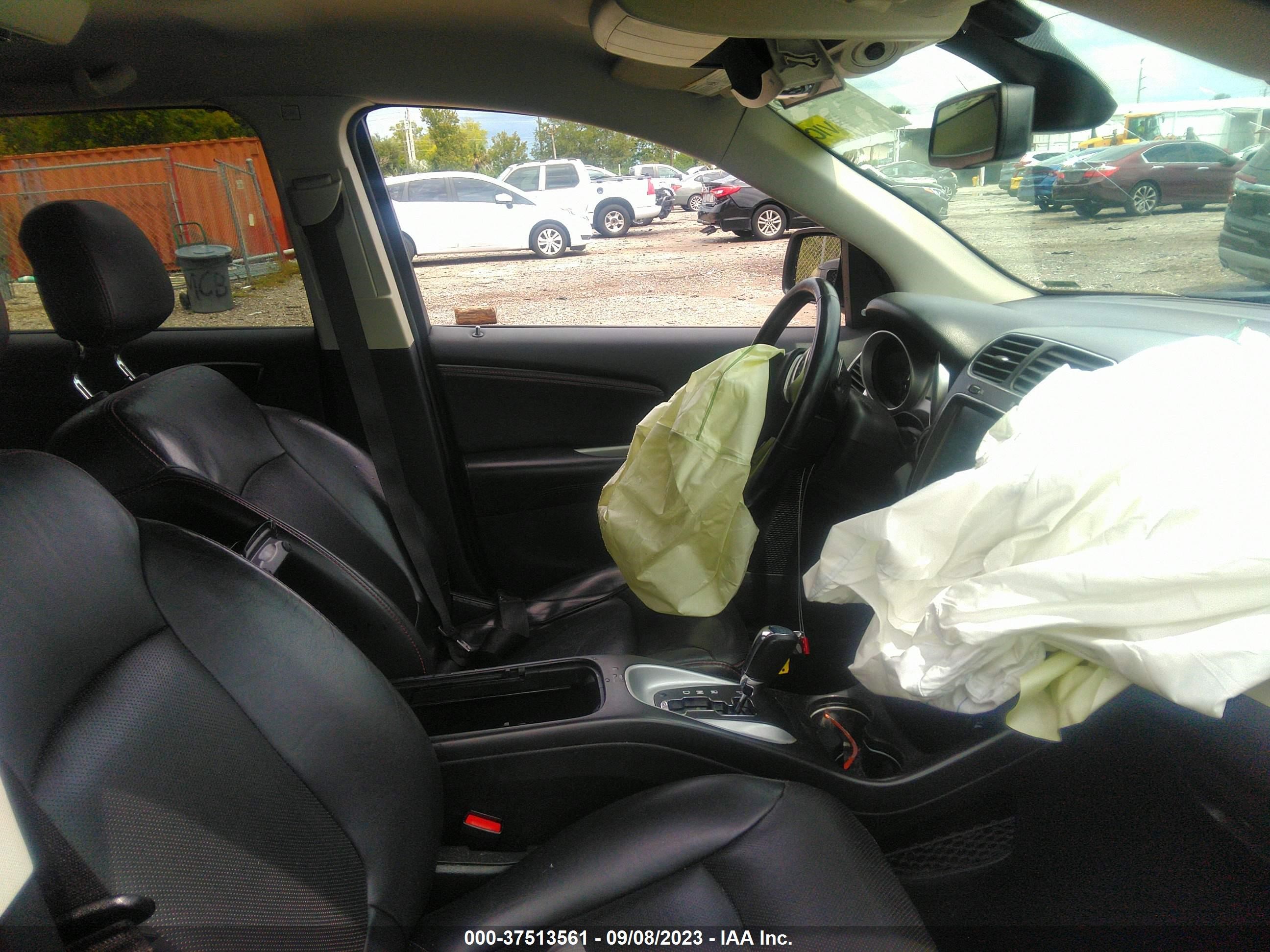 Photo 4 VIN: 3C4PDDEG5KT774685 - DODGE JOURNEY 