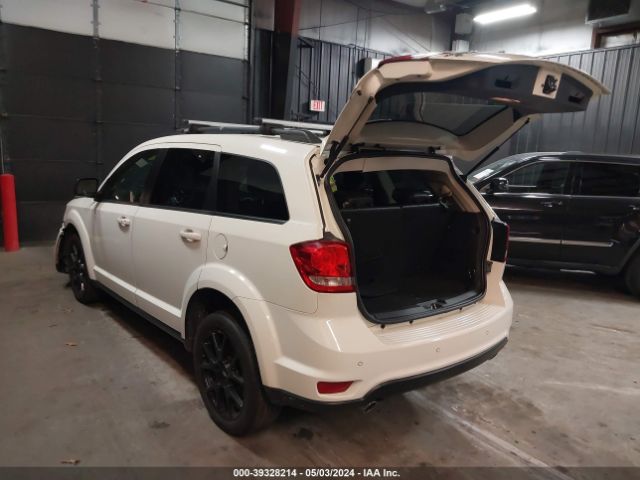 Photo 2 VIN: 3C4PDDEG9JT311897 - DODGE JOURNEY 