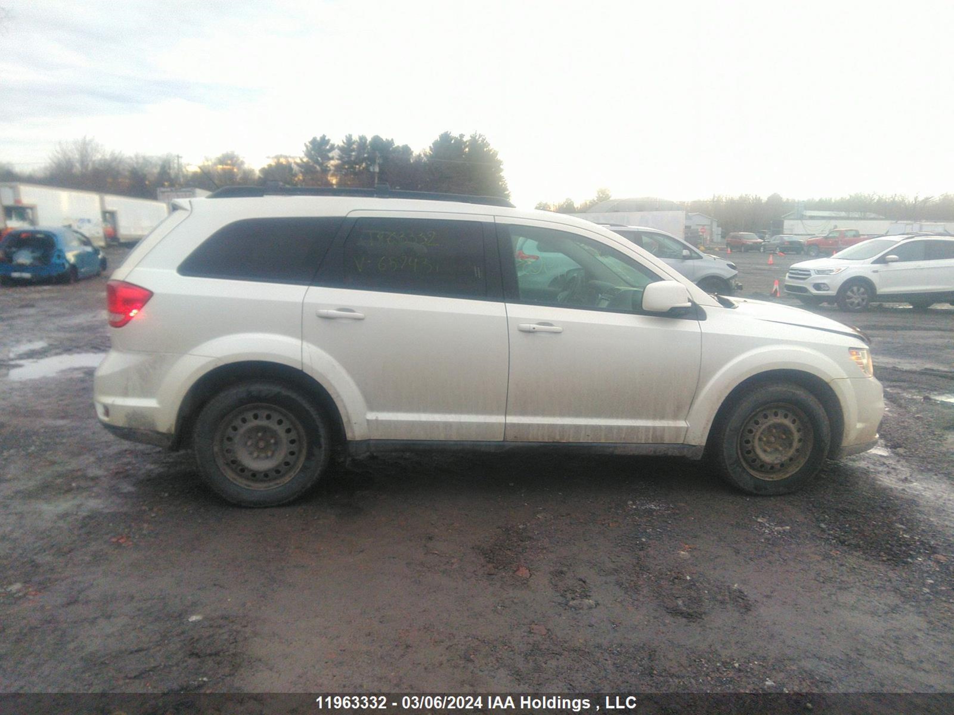 Photo 12 VIN: 3C4PDDEGXDT657431 - DODGE JOURNEY 