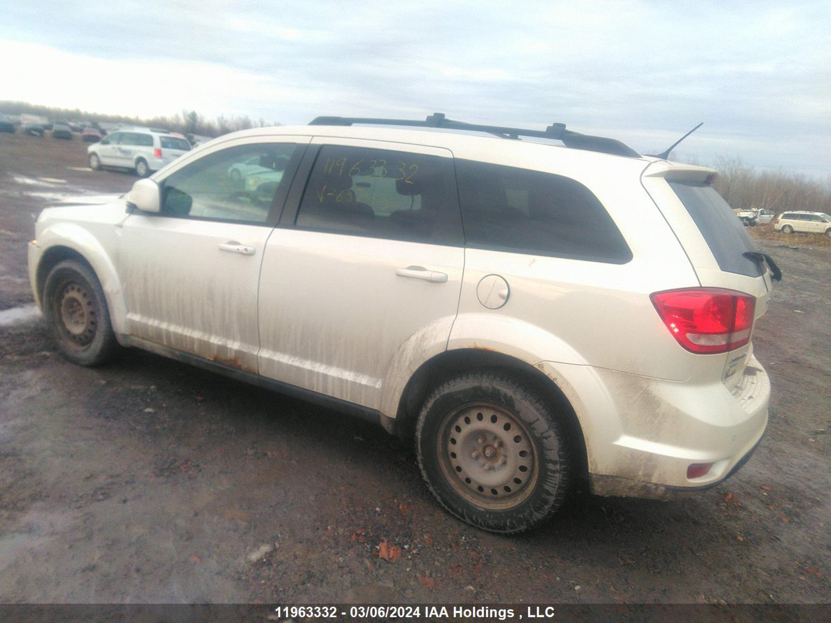 Photo 2 VIN: 3C4PDDEGXDT657431 - DODGE JOURNEY 