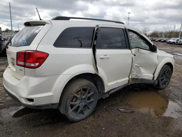 Photo 2 VIN: 3C4PDDEGXKT720671 - DODGE JOURNEY GT 