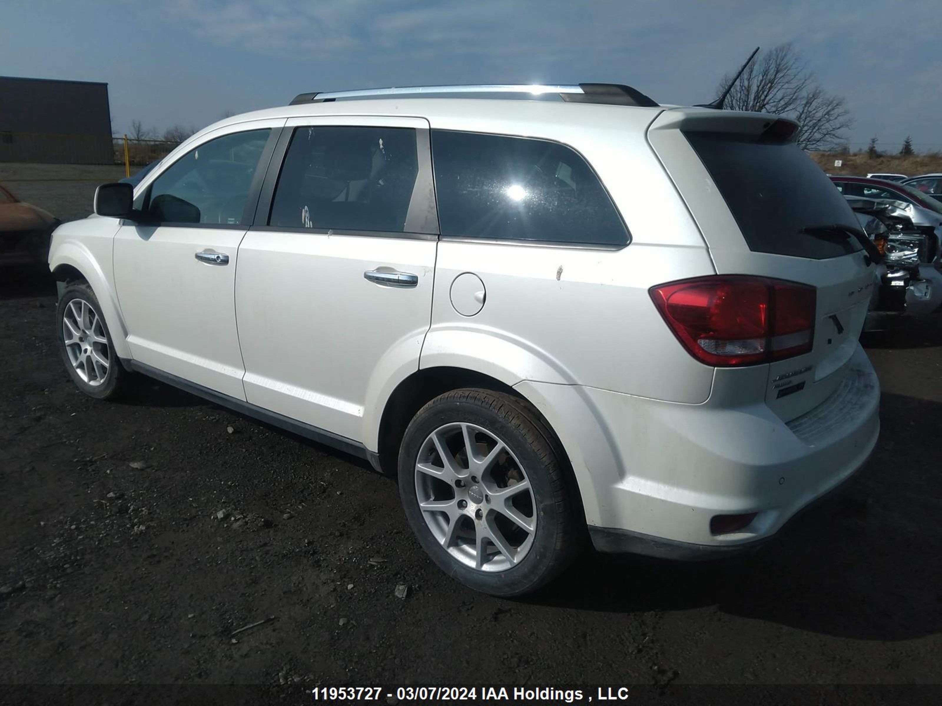 Photo 2 VIN: 3C4PDDFG9ET167028 - DODGE JOURNEY 