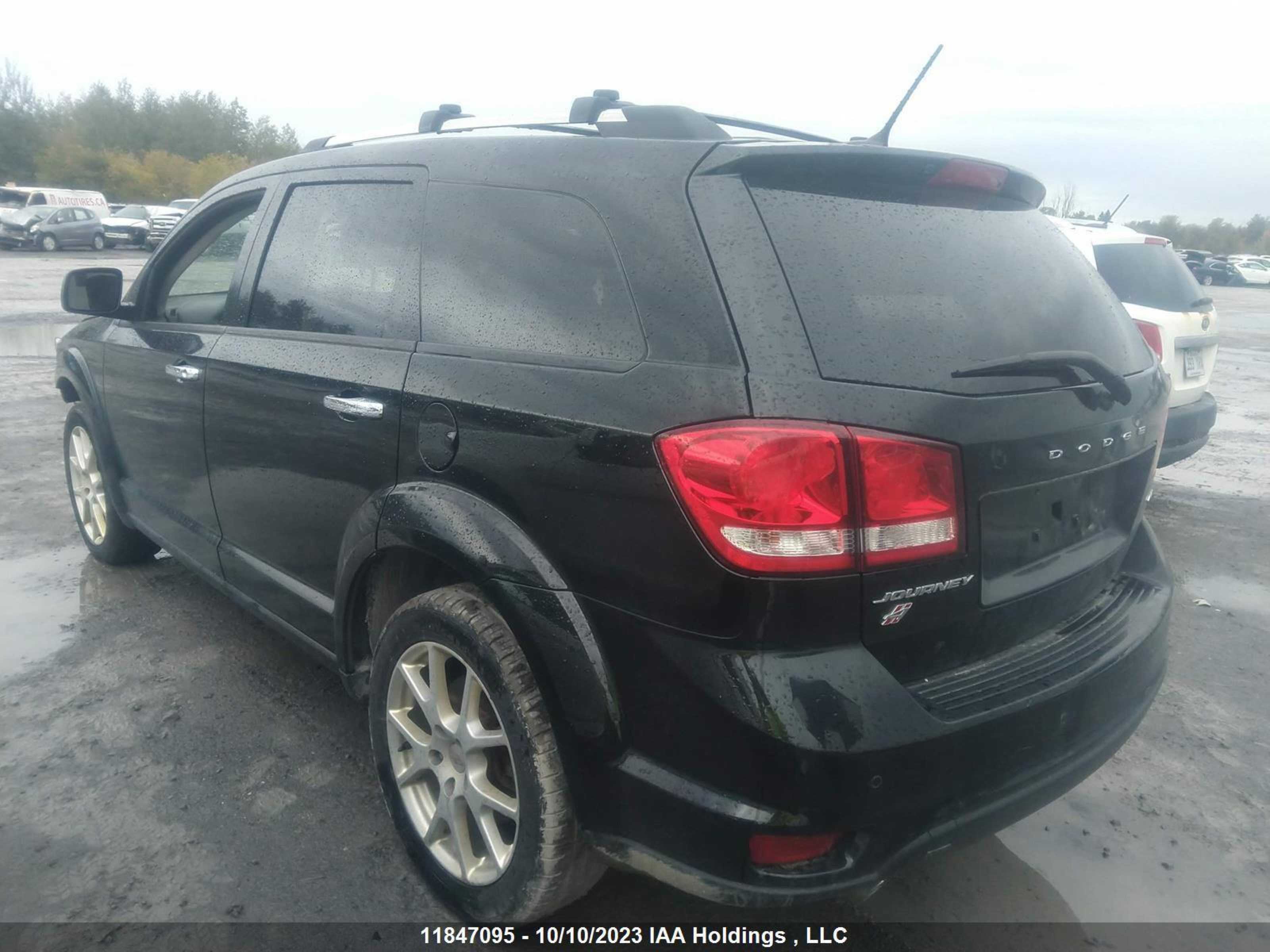 Photo 2 VIN: 3C4PDDFG9JT359365 - DODGE JOURNEY 