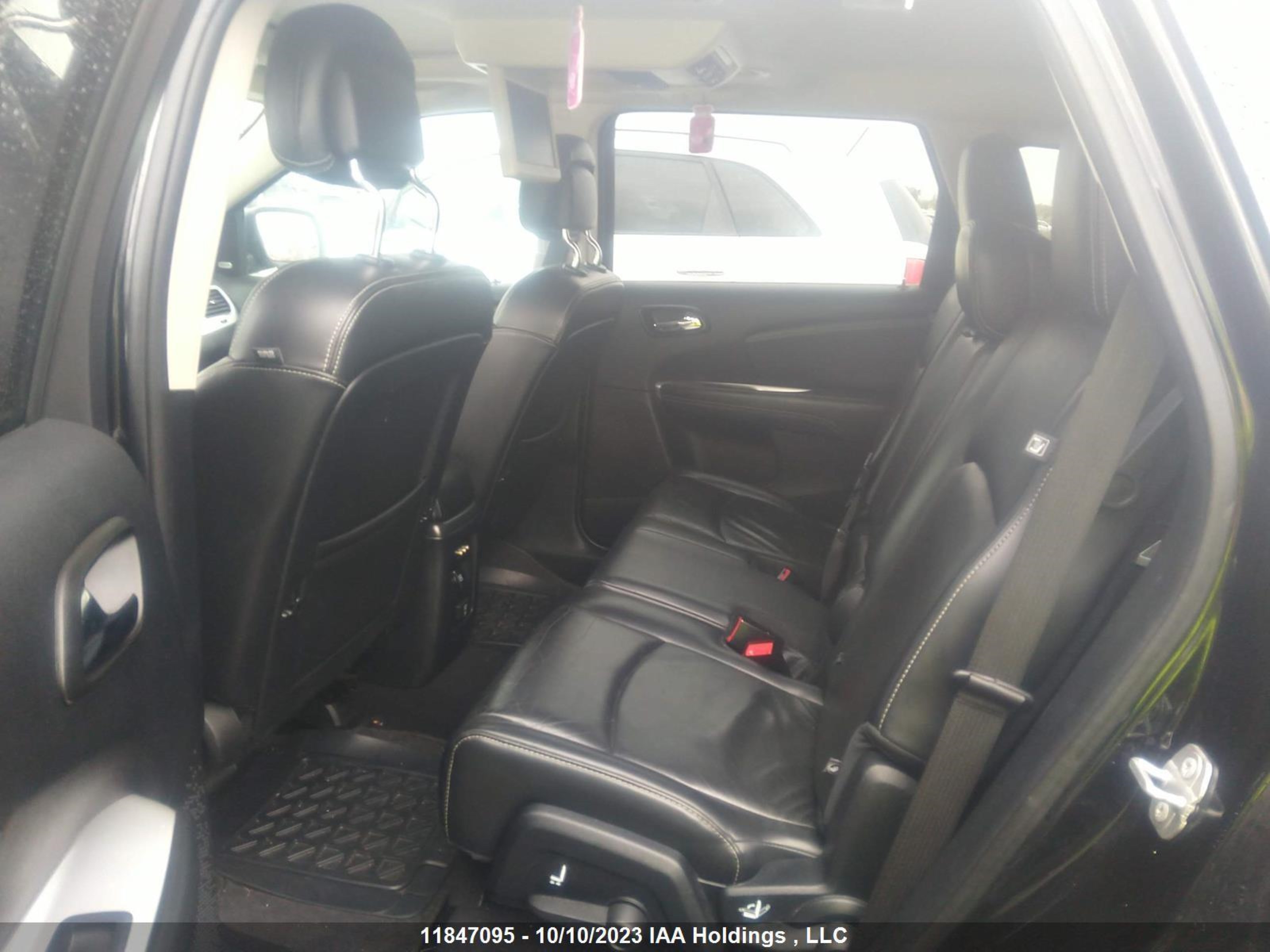 Photo 7 VIN: 3C4PDDFG9JT359365 - DODGE JOURNEY 