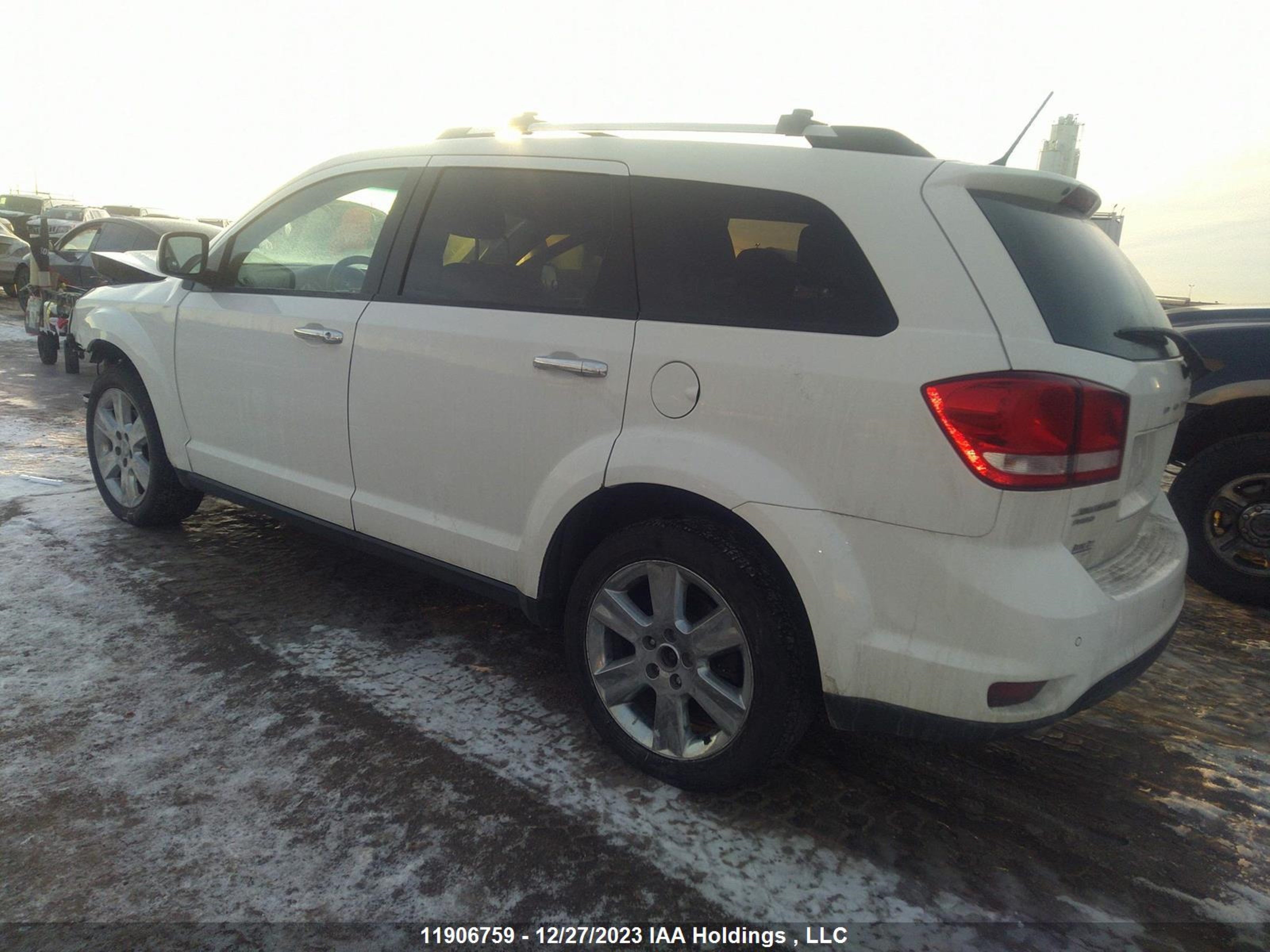 Photo 2 VIN: 3C4PDDFGXGT243794 - DODGE JOURNEY 