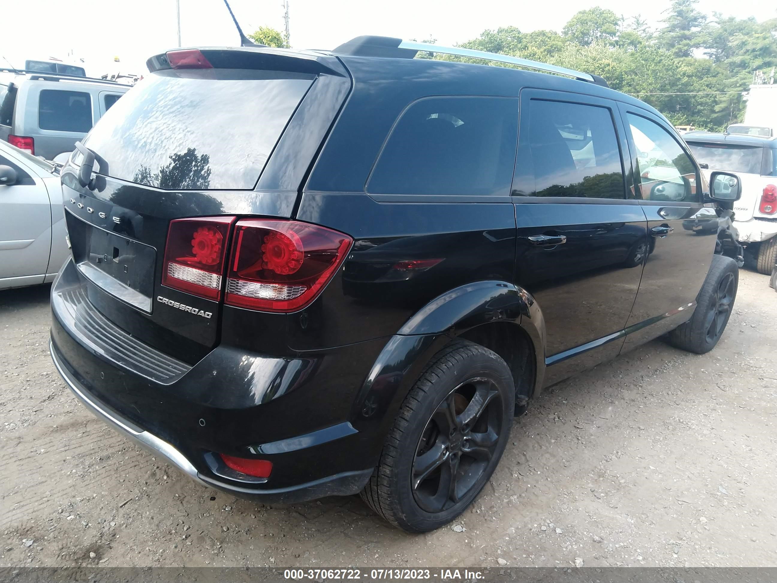 Photo 3 VIN: 3C4PDDGG1FT601488 - DODGE JOURNEY 