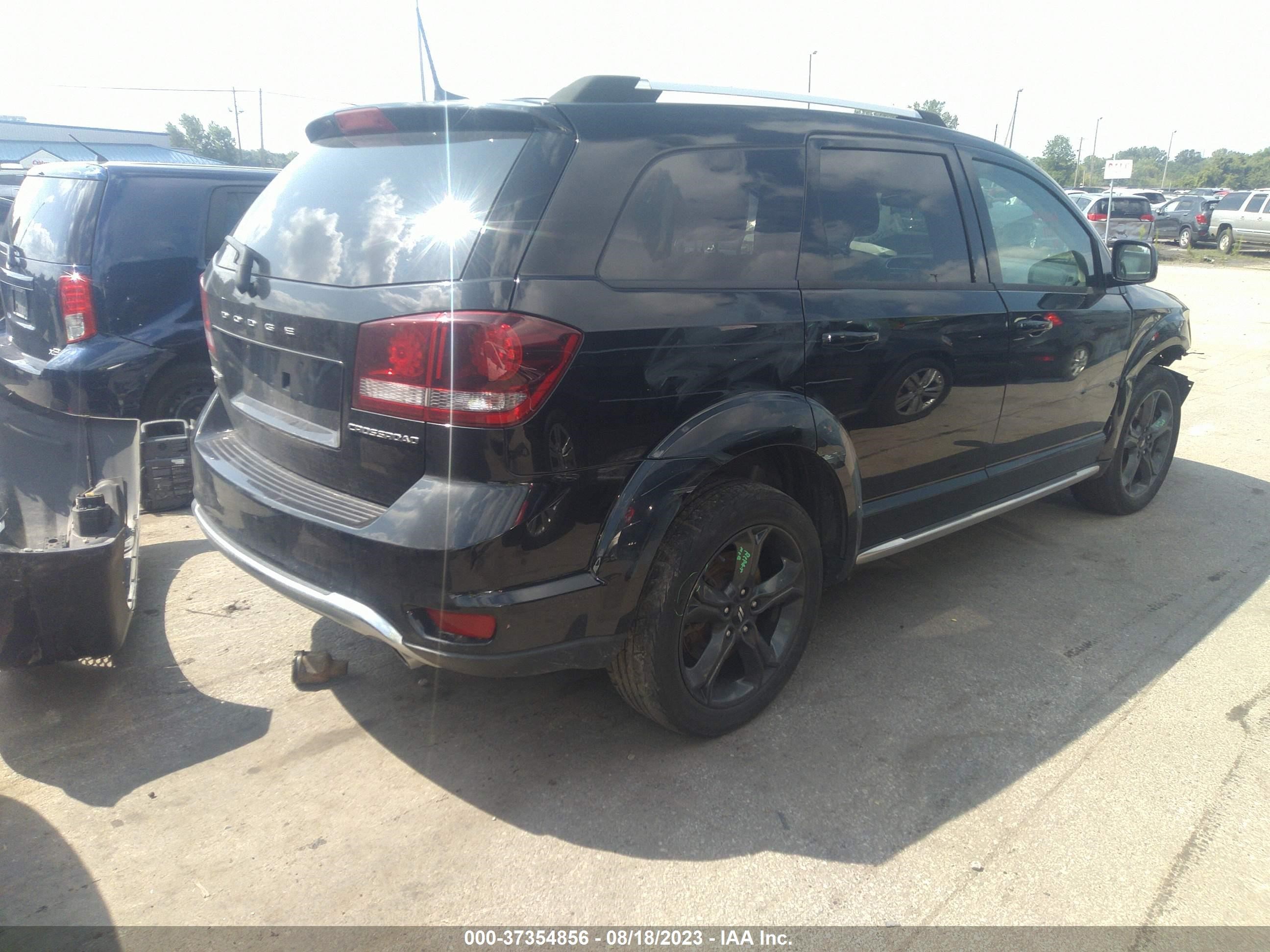 Photo 3 VIN: 3C4PDDGG5KT858759 - DODGE JOURNEY 