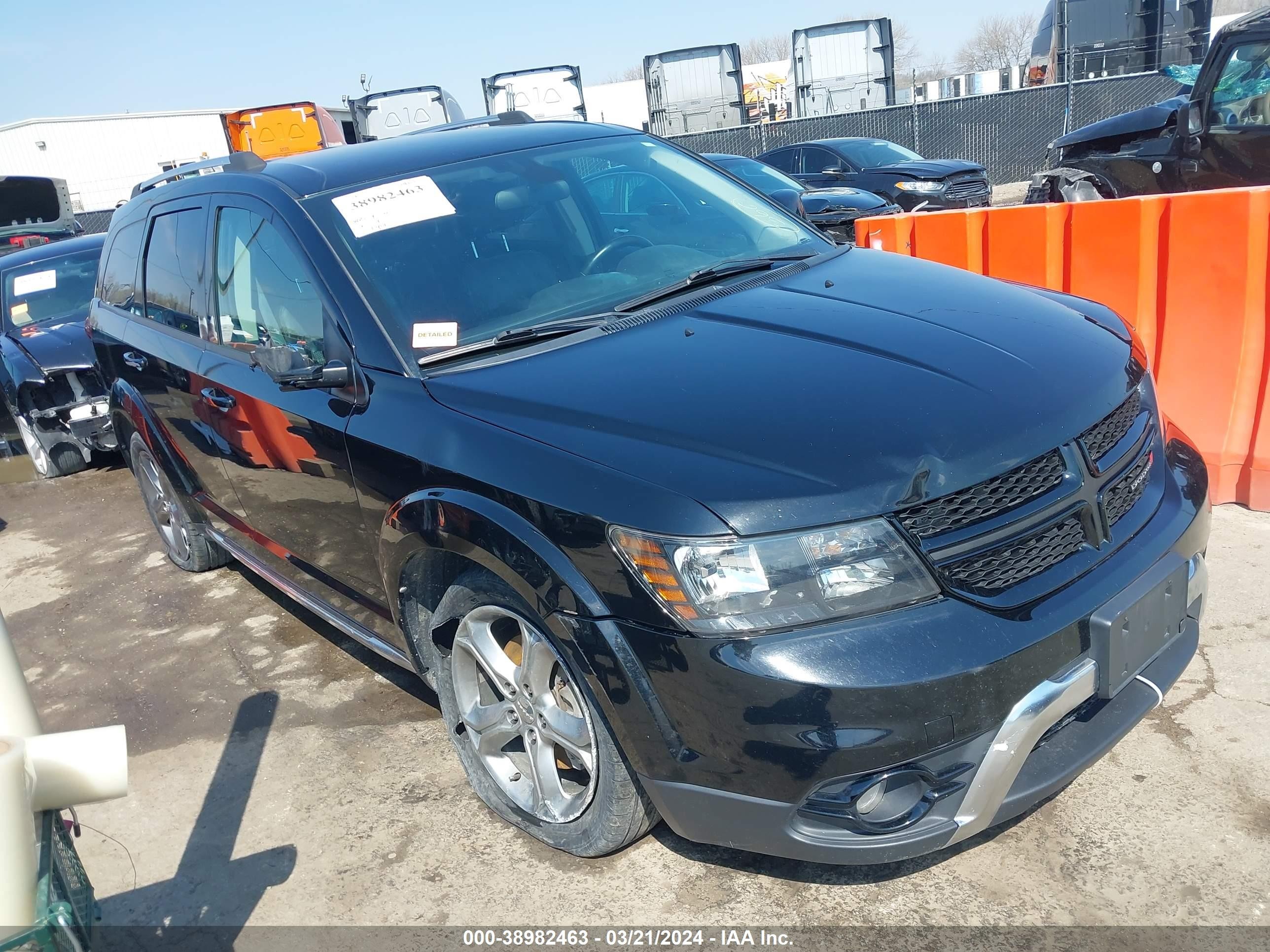 Photo 1 VIN: 3C4PDDGG6JT514646 - DODGE JOURNEY 