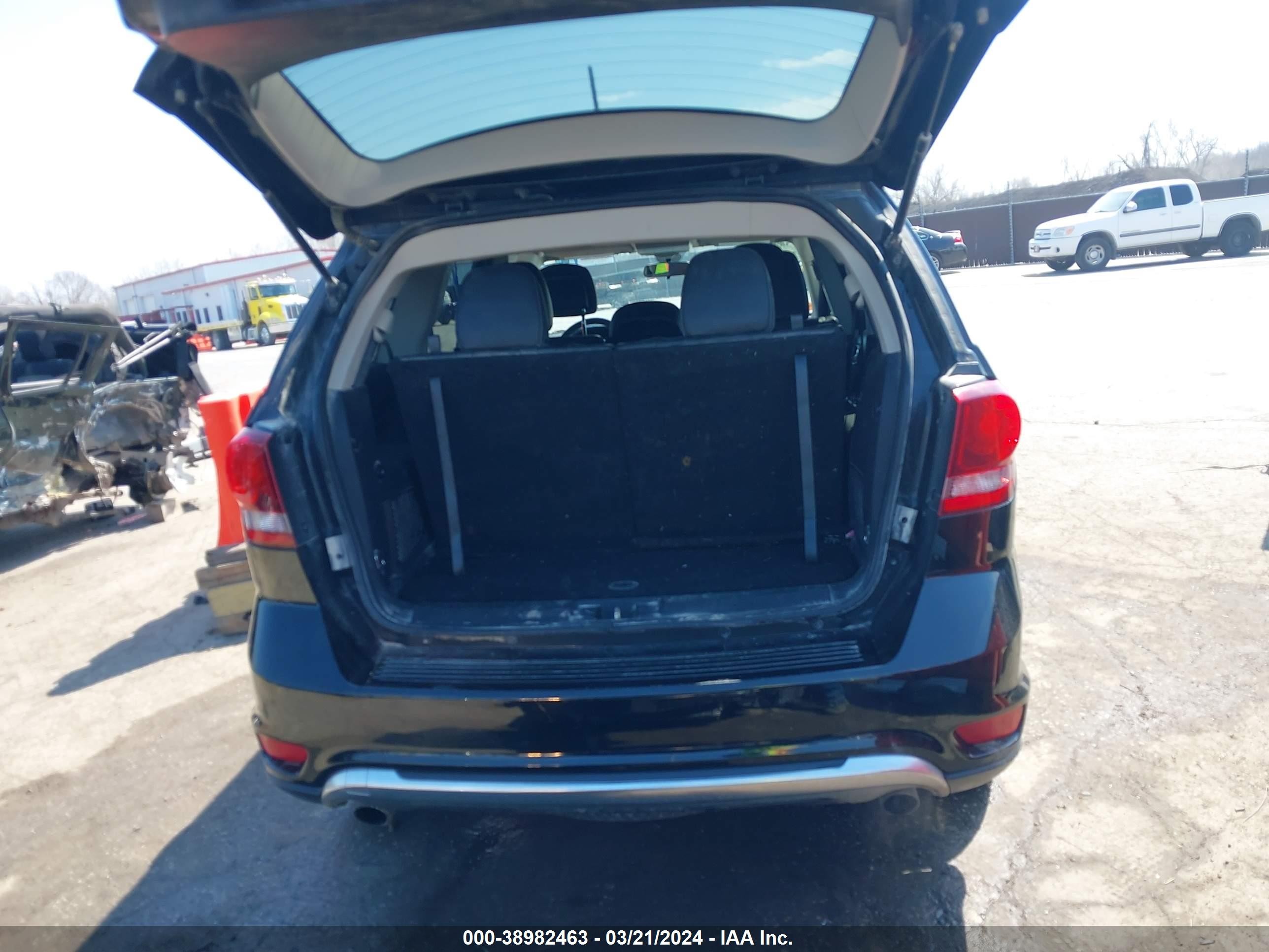 Photo 12 VIN: 3C4PDDGG6JT514646 - DODGE JOURNEY 