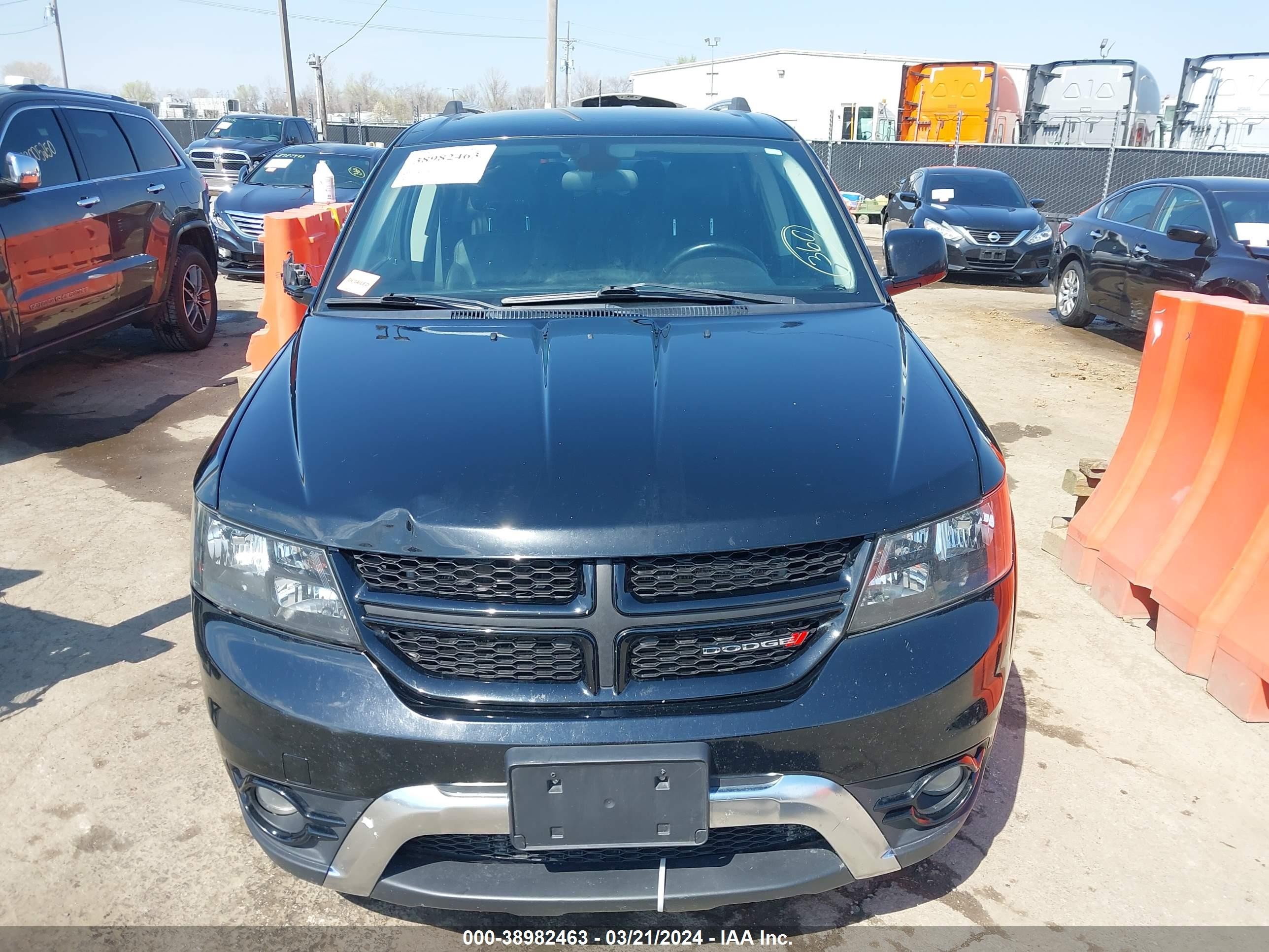 Photo 13 VIN: 3C4PDDGG6JT514646 - DODGE JOURNEY 