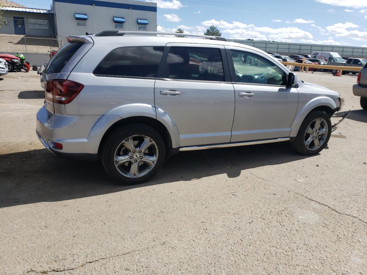 Photo 2 VIN: 3C4PDDGG8JT197243 - DODGE JOURNEY 