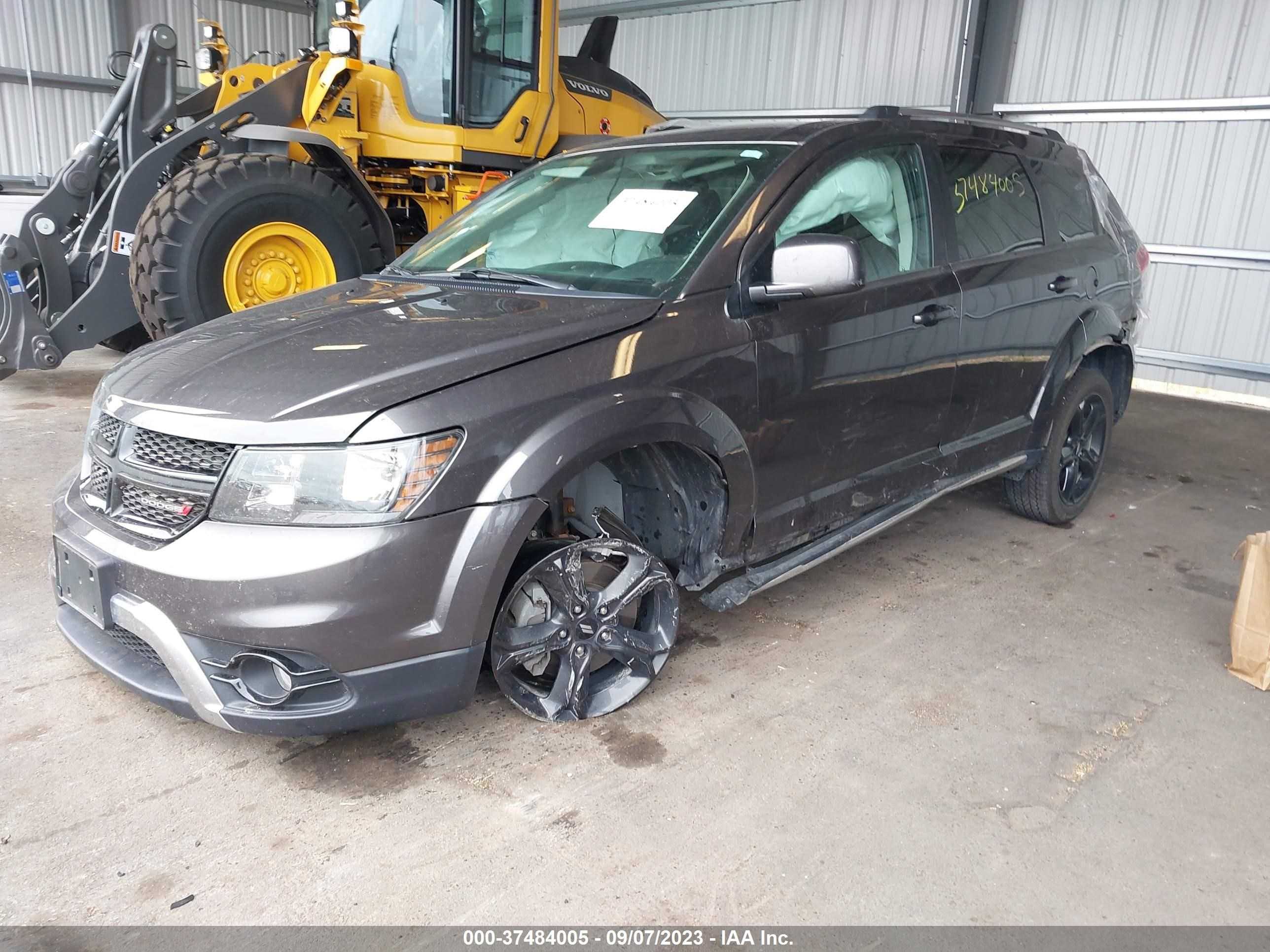 Photo 1 VIN: 3C4PDDGG8KT820135 - DODGE JOURNEY 