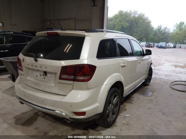 Photo 3 VIN: 3C4PDDGG9FT740199 - DODGE JOURNEY 