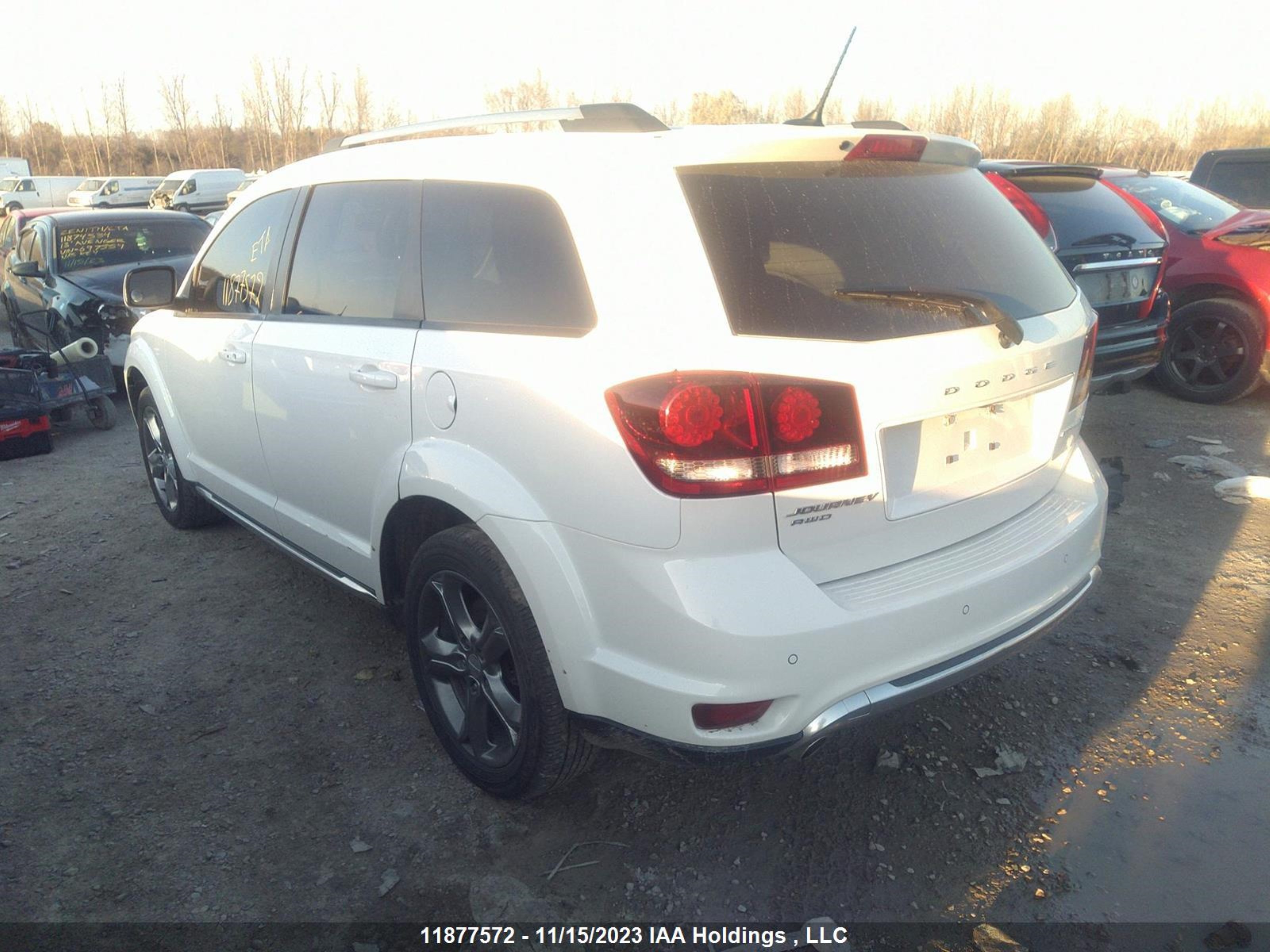 Photo 2 VIN: 3C4PDDGGXGT179545 - DODGE JOURNEY 