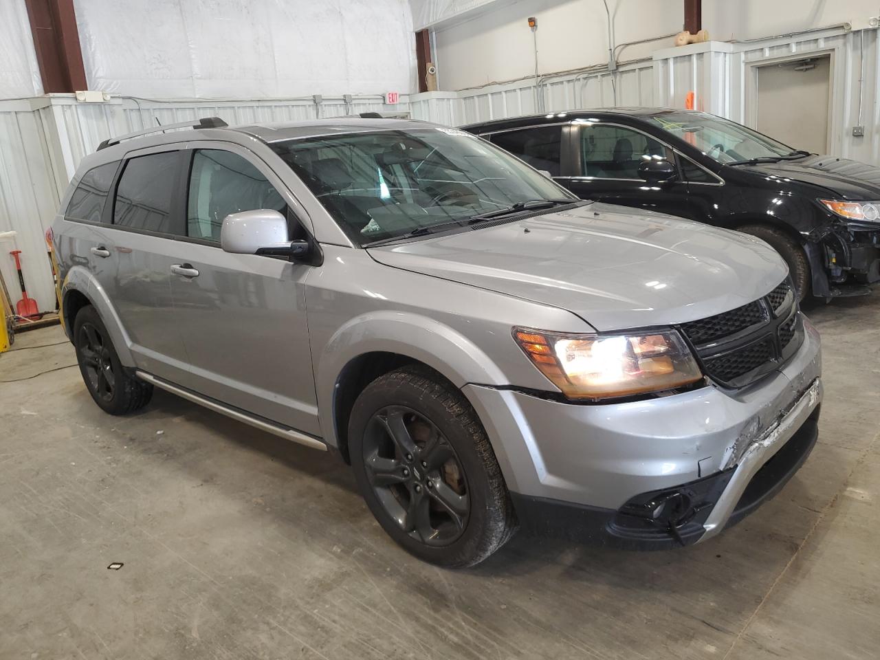 Photo 3 VIN: 3C4PDDGGXJT387206 - DODGE JOURNEY 